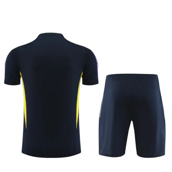 Conjunto de Entrenamiento Real Madrid - Imagen 2